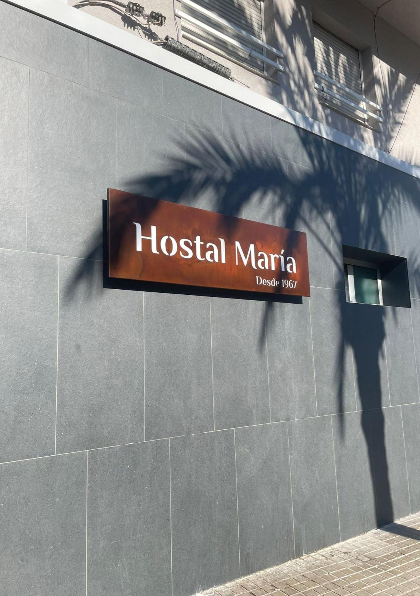 Hostal Maria Elche Exterior photo Hostel María